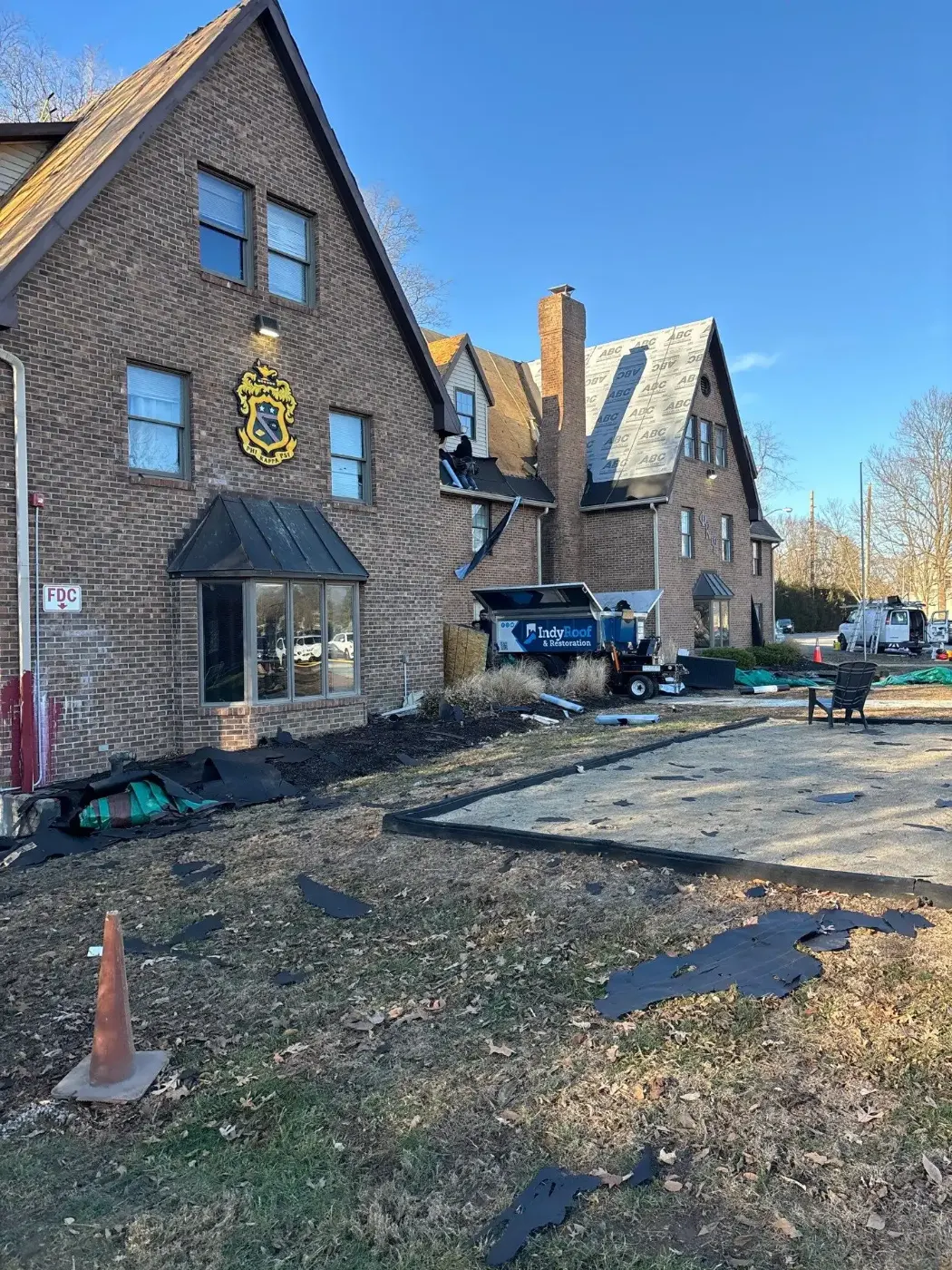 Manufacturer-certified roof installation in Wholesale District